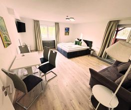 Apartment-104-Zimmer 2.jpg