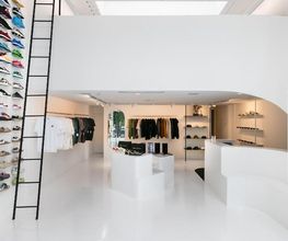 LK | Sneakers & Apparels imagen 4
