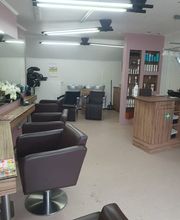 Bettina Schuhmann, Bettina's Haarstudio Bild 4