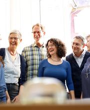 Hinter jeder guten Lösung steckt eine gute Kommunikation.

Bei der Steuerkanzlei Münch ist exzellente Kommunikation der Schlüssel zu maßgeschneiderten Steuerlösungen. Wir hören zu, verstehen und agieren, um Ihre steuerlichen Belange mit Präzision und persönlichem Engagement zu meistern.