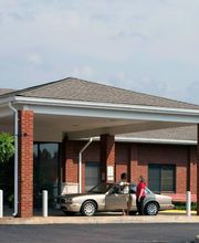 Carriage Hill Health & Rehab Center image 7