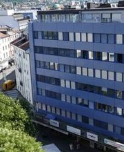 Zahnarztpraxis - Cabinet dentaire in Biel/Bienne Dres. med. dent. Lisa Leutenegger und Roman Januth Bild 7