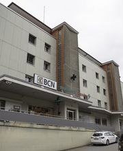 bâtiment-de-la-pharmacie-amavita-du-Trèfle