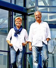 GLASBAU-BREHM ist ein Familienbetrieb seit über 125 Jahren. Glasduschen, Glasschiebetüren und Glastüren sind unsere Passion.