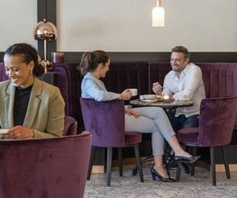 Willkommen im Café "barRista" in Ingolstadt - Genuss in französischen Flair im neu gebauten Maritim Hotel Ingolstadt