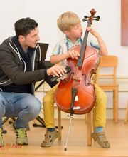 Auftritt mit dem Violoncello bei einer unserer Aufführungen