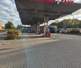 Strelapark Tankstelle Bild 1