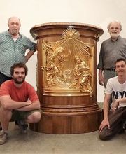 Der Ambo im Petersdom in Rom