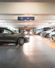 circulation piéton du parking Méditerranée à Paris