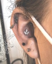 Minh-Thu Piercing & Tatouage image 7