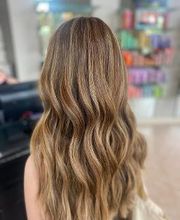 Designers Edge Hair Studio & Bella Vita Garden Spa image 8