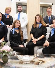 Ihr Team von Juwelier Abeler- mit viel Charme, sowie Kompetenz freut sich das Unternehmen Sie als Kunde bei uns herzlich willkommen zu heißen.