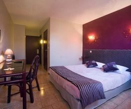 Tropic Hotel image 15