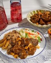 Golden Krust Caribbean Restaurant image 2