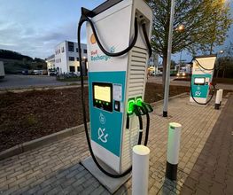Shell Recharge Charging Station Bild 1