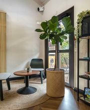 B&B HOTEL Niort Sud Venise Verte image 2