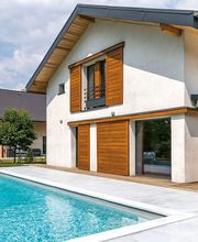 Ein Pool macht den eigenen Garten zum Urlaubsparadies. Schwimmen, aktiv erholen oder einfach entspannen.