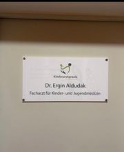Kinderarztpraxis Dr. Ergin Aldudak Bild 4