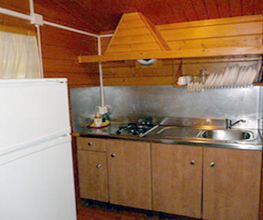 campingcoeliuscocinaalgar04.jpg