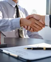 RE/MAX Immobilien Urs Schubiger – Immobilienmakler Uster / Zürich Bild 2