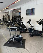 Shark Fitness AG - Shark Fitness Shop Wettingen Bild 9
