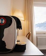 Hotel Albergo Carcani by Ketty & Tommy in Ascona – Kaffeemaschine mit Blick auf den Lago Maggiore