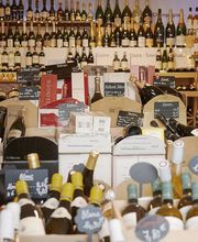 V Comme Vin image 2