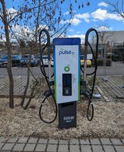 bp pulse Charging Station image 3