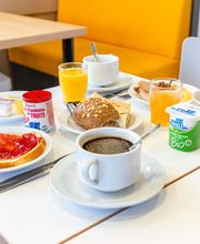 B&B HOTEL Poitiers 1 Futuroscope image 14