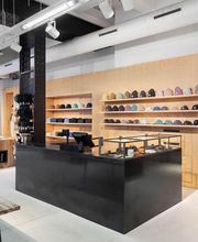 Carhartt WIP Store Bordeaux image 3