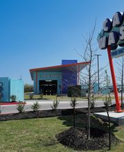 Cosmic Express Car Wash image 3