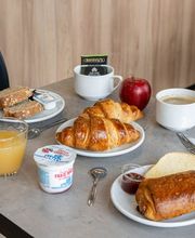 B&B HOTEL Lorient Ploemeur image 3