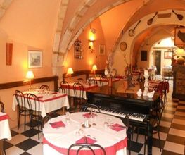 LA TABLE DES HALLES image 7