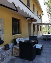 Alojamiento Turístico Completo con piscina y jardín imagen 17