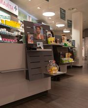 cassiere-farmacia-amavita-lurà