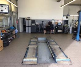 Premio Reifen + Autoservice Knippschild Bild 1