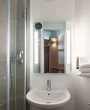 B&B HOTEL Lille Lezennes Grand Stade image 8