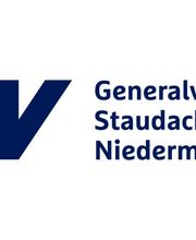 R+V Generalvertretung Staudacher & Niedermaier OHG.png