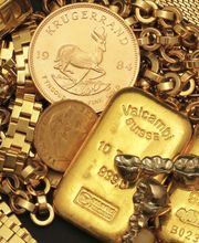 Wir kaufen Ihr Altgold: Schmuck, Dentalgold, Münzen, Barren u.v.m. Nehmen Sie Kontakt zu uns auf +49 7242 95351-77 oder via E-Mail: info@scheideanstalt.de.