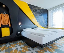 Design Room & Design Room Comfort with a View