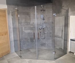 MEINE GLAS DUSCHE - Rahmenlose Duschwände, Duschkabinen, Duschabtrennungen aus Glas im Raum München, Augsburg, Ingolstadt, Landshut, Rosenheim, Allgäu, Oberbayern, Schwaben, Niederbayern.