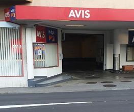 Avis Autovermietung - Lugano Bild 3