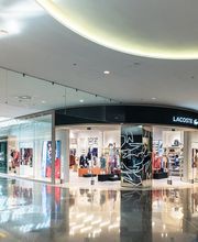 Lacoste Marseille Terrasses du Port image 5