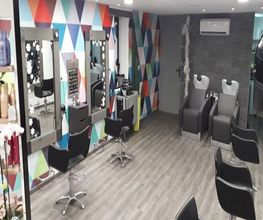 Co & Lo Coiffure image 4