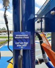 BlueWave Express Car Wash Uvalde image 1