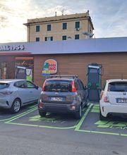 IPLANET Ricarica in sicurezza in modalità ultra fast per tutti i veicoli elettrici.
