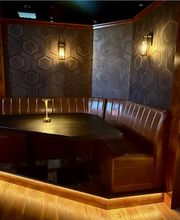 Stingers Lounge - Restaurant, Bar & Golf Simulators image 8