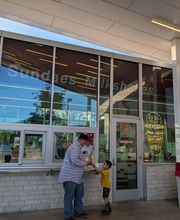 Andy's Frozen Custard image 13