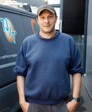 Velay Maintenance image 14