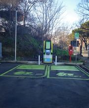 IPLANET Ricarica in sicurezza in modalità ultra fast per tutti i veicoli elettrici.